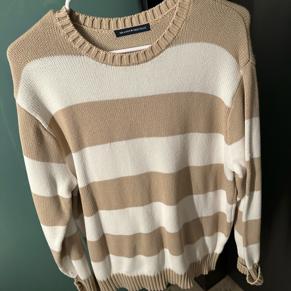 Brandy Melville sweater